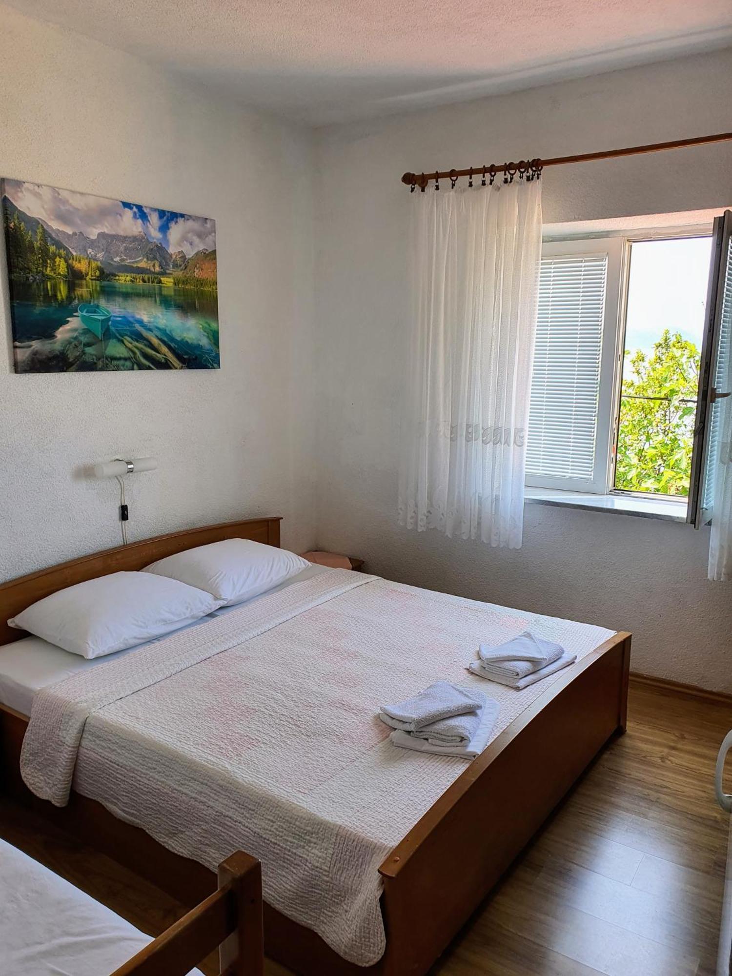 Apartments - Buffet 2B Светий Юрай Номер фото